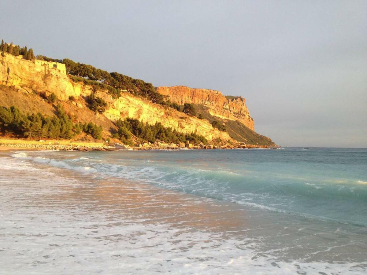 Les Pieds Dans L'Eau Par Dodo-A-Cassis Apartment Luaran gambar